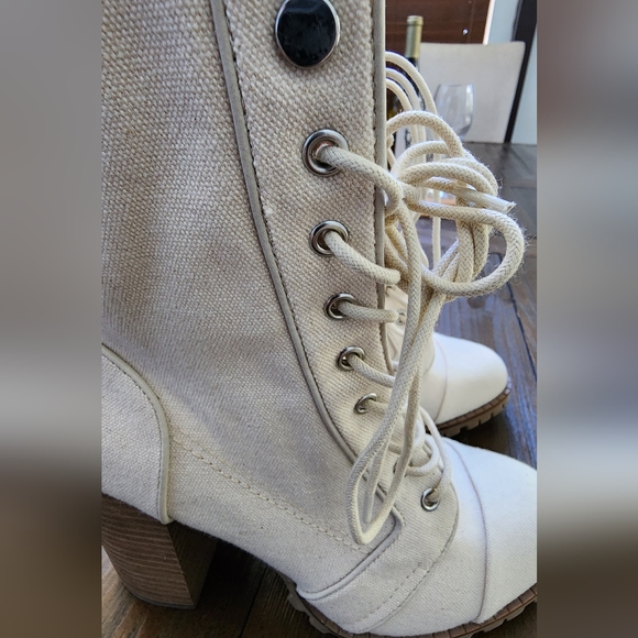 DV DOLCE VITA Ayleen Heeled Lug Sole Combat Boots Size 5 1/2 NWOT - Picture 5 of 12